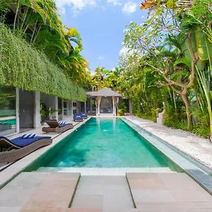 Villa Lavish 5 Bed, Sleeps 10, Butler, Daily Breakfast, Canggu (Bali)